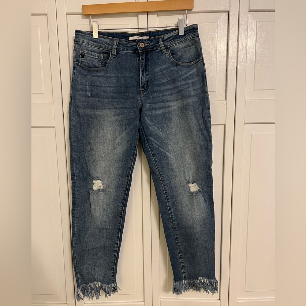 KanCan Skinny Jeans with Fraying Bottom, size 30